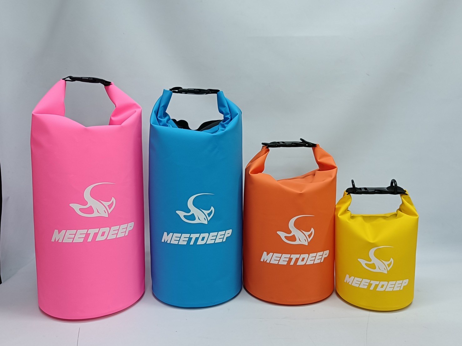 MEETDEEP 戶外彩色雙肩防水包